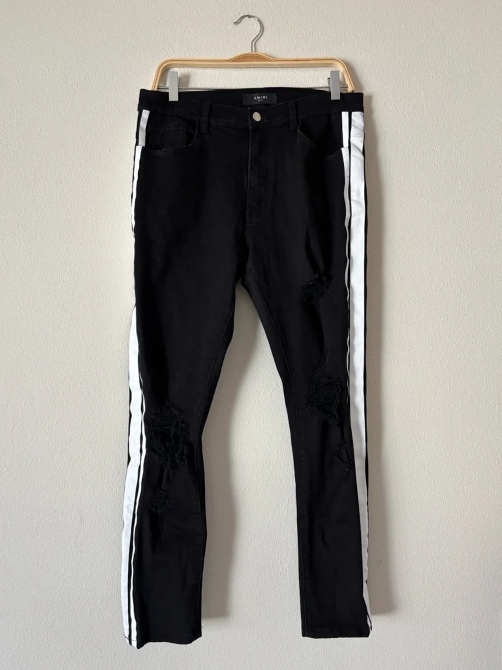 AMIRI Men's Jet Black Denim Distressed Jeans with White Side Stripes Size 31